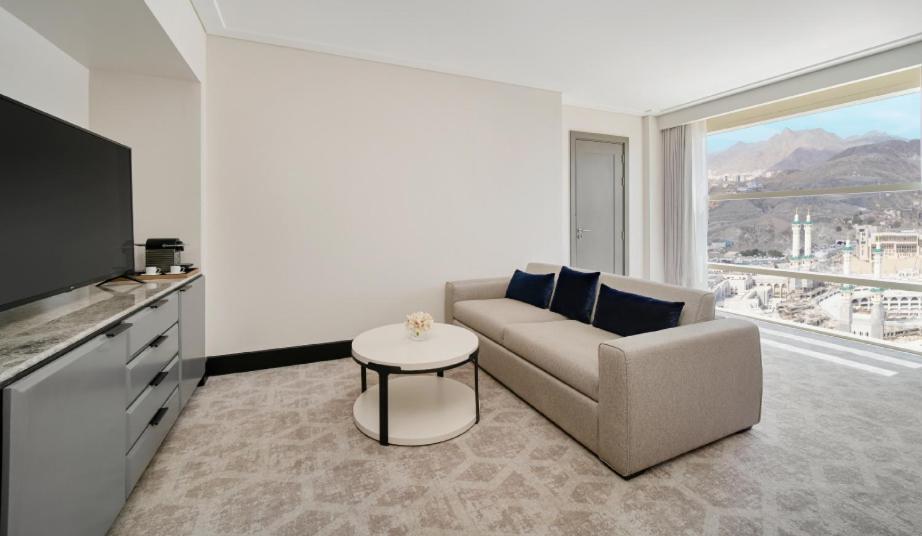 Address Jabal Omar Makkah Aparthotel Mecca Exterior photo A living room at the hotel